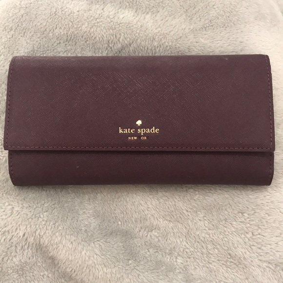kate spade Handbags - Kate Spade Mulberry Wallet w/ Magnetic Phone Case
